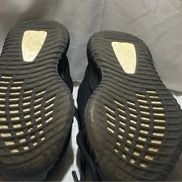 Black and Red Yeezy Boost 350 V2 Sneakers - Picture 5 of 5
